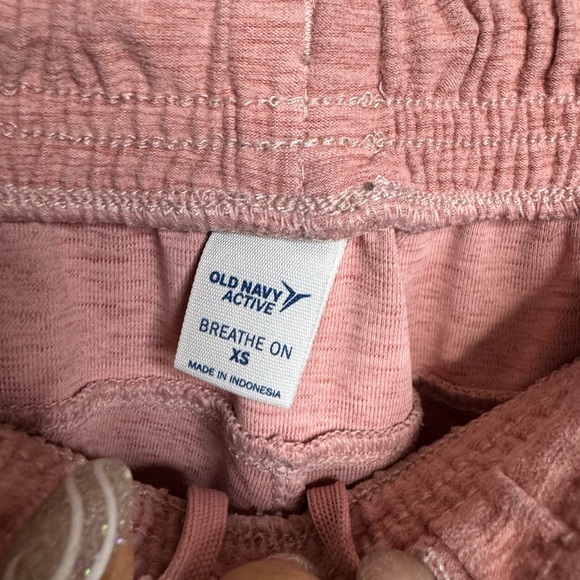 Old Navy Women's Blush Athletic Shorts - Picture 3 of 3